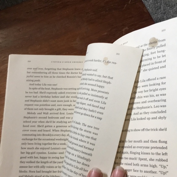 The nest book by Cynthia D’aprix Sweeney novel - Picture 6 of 9